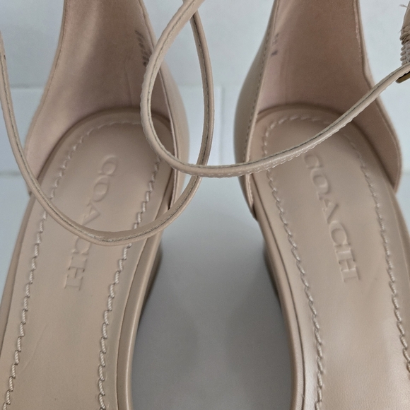 COACH Women's Odetta Wedge Sandals Leather Nude Tan Ankle Strap Open-Toe Size 9 - Picture 5 of 11